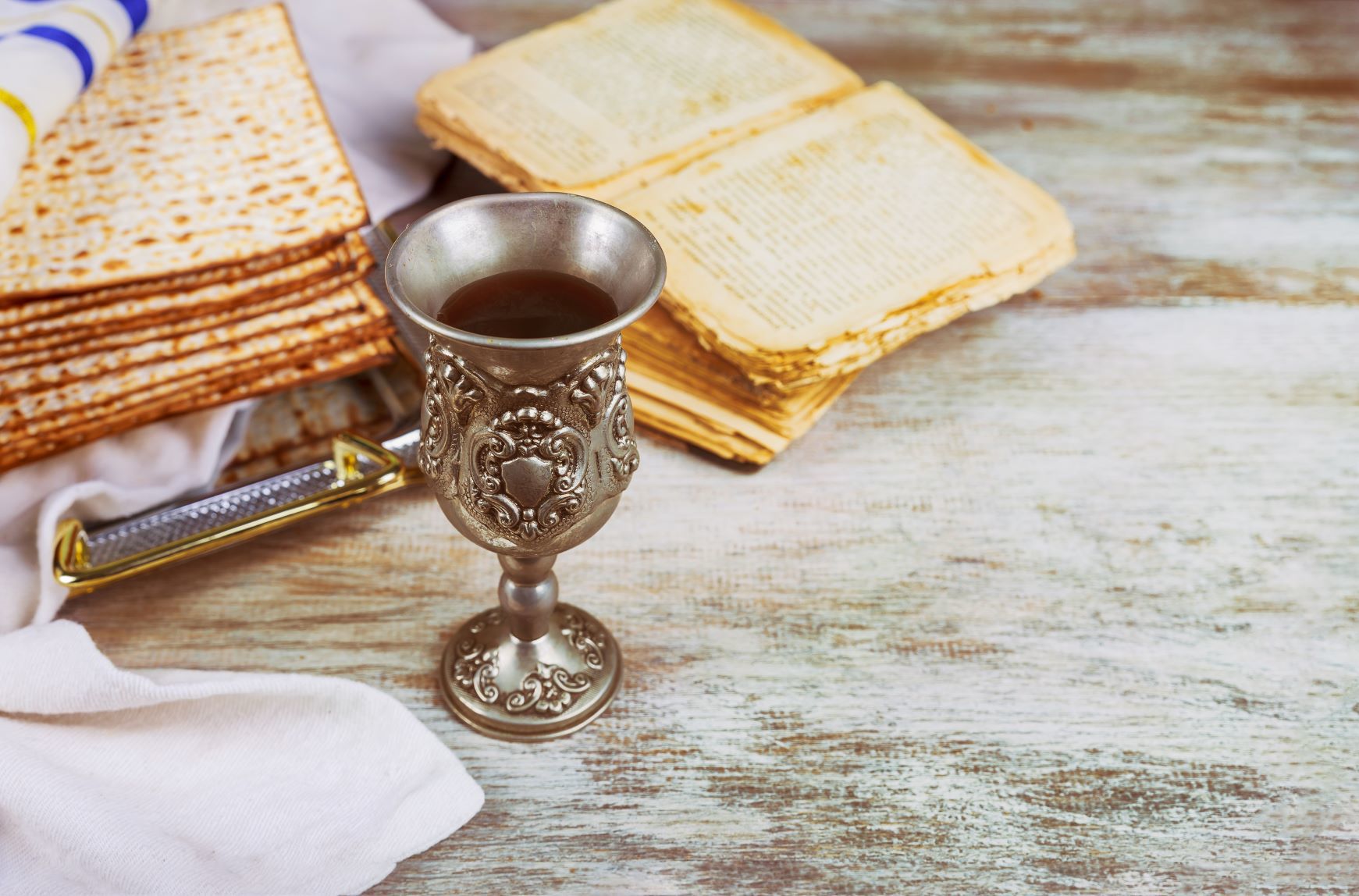 sedar wine and matzoh